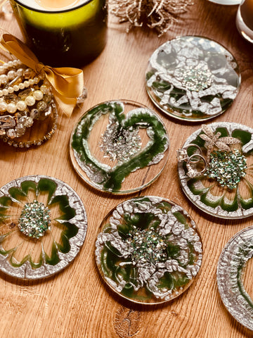 8 resin coasters in green with silver