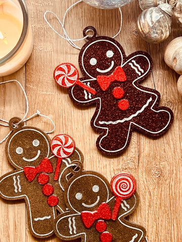 Gingerbread men pendant made of resin