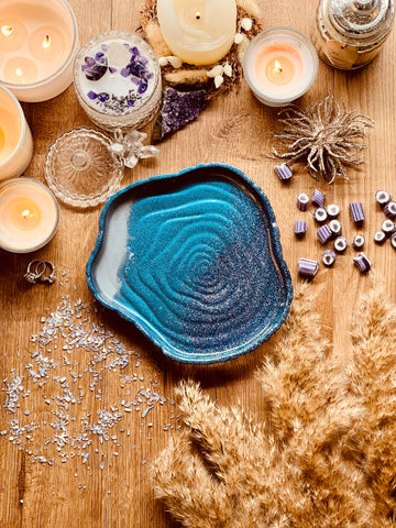 Resin bowl in different shades of blue